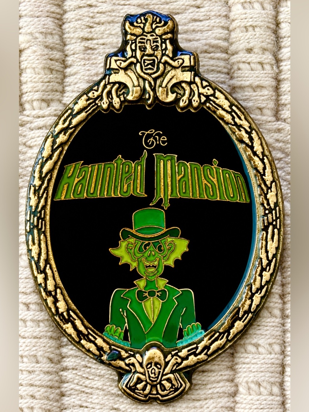 DISNEY 2000 *Rare* "Ghoul in the Mirror" Hitchhiker Ezra Haunted Mansion Pin